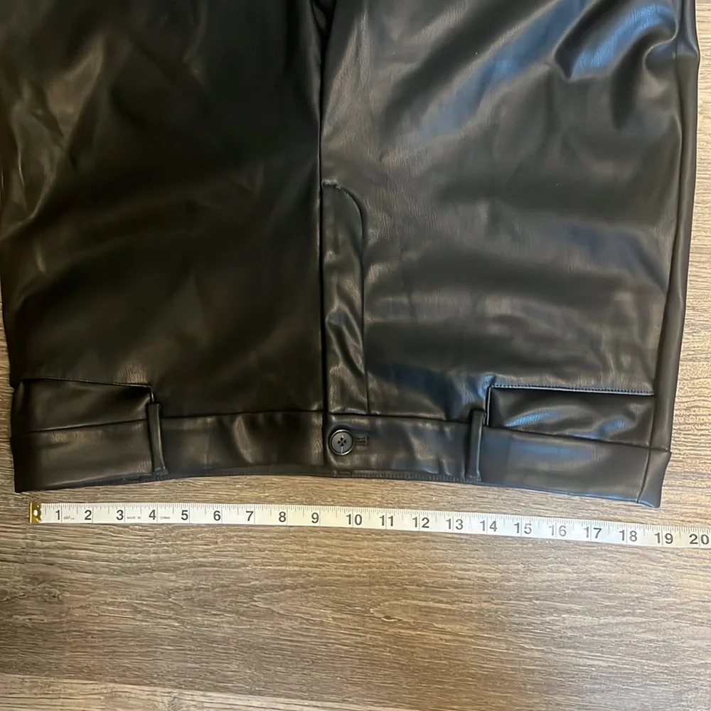 LOFT Women’s Black Faux Leather Lined Pants 16